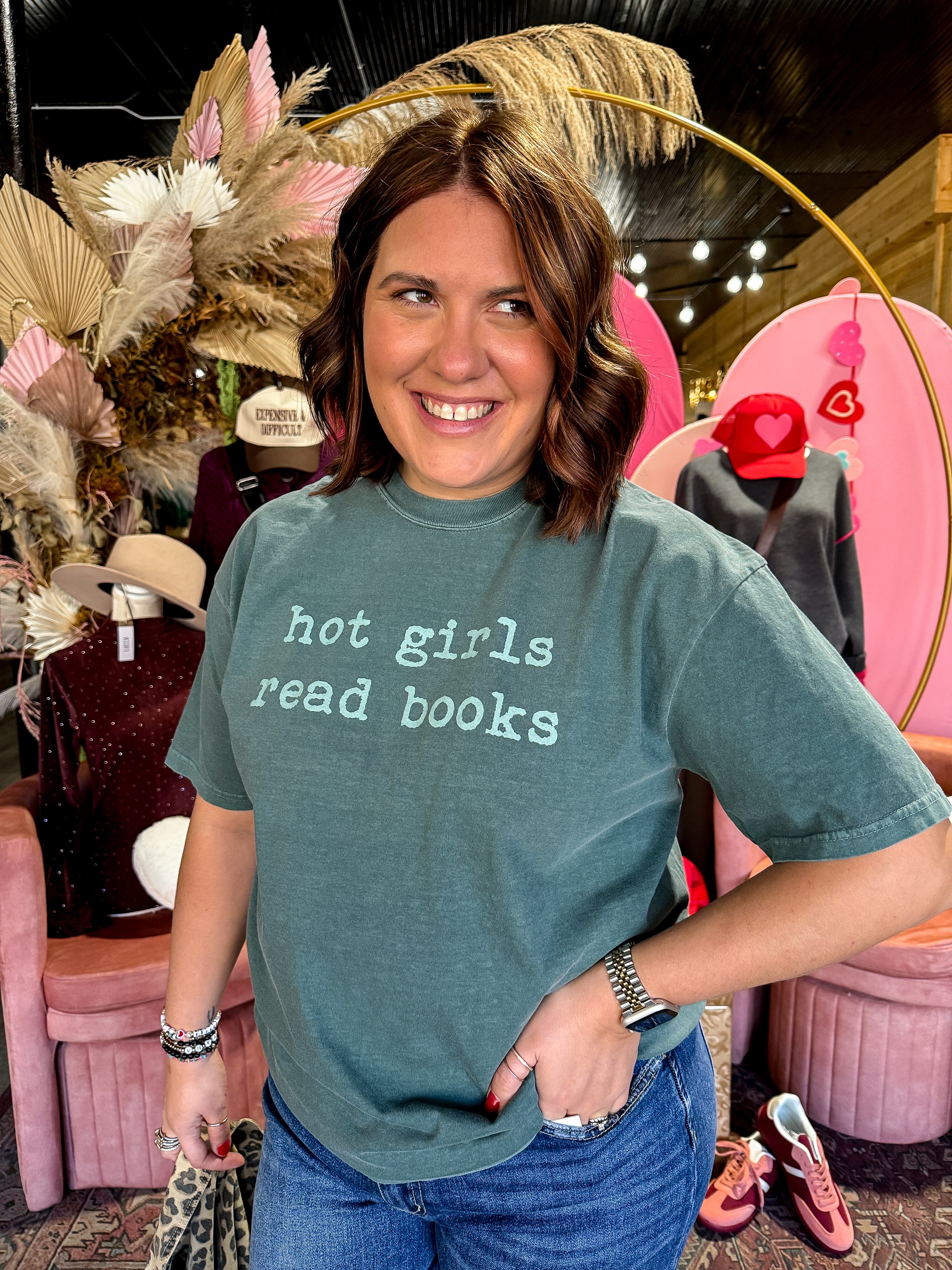 Hot Girls Read Books Graphic Tee