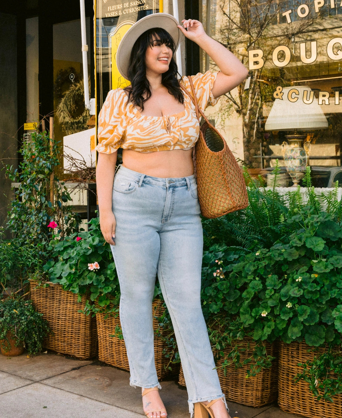 Curvy 90s Vintage Super High Rise