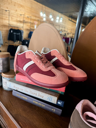 Women's Retro Low-Top Sneakers – Burgundy & Blush