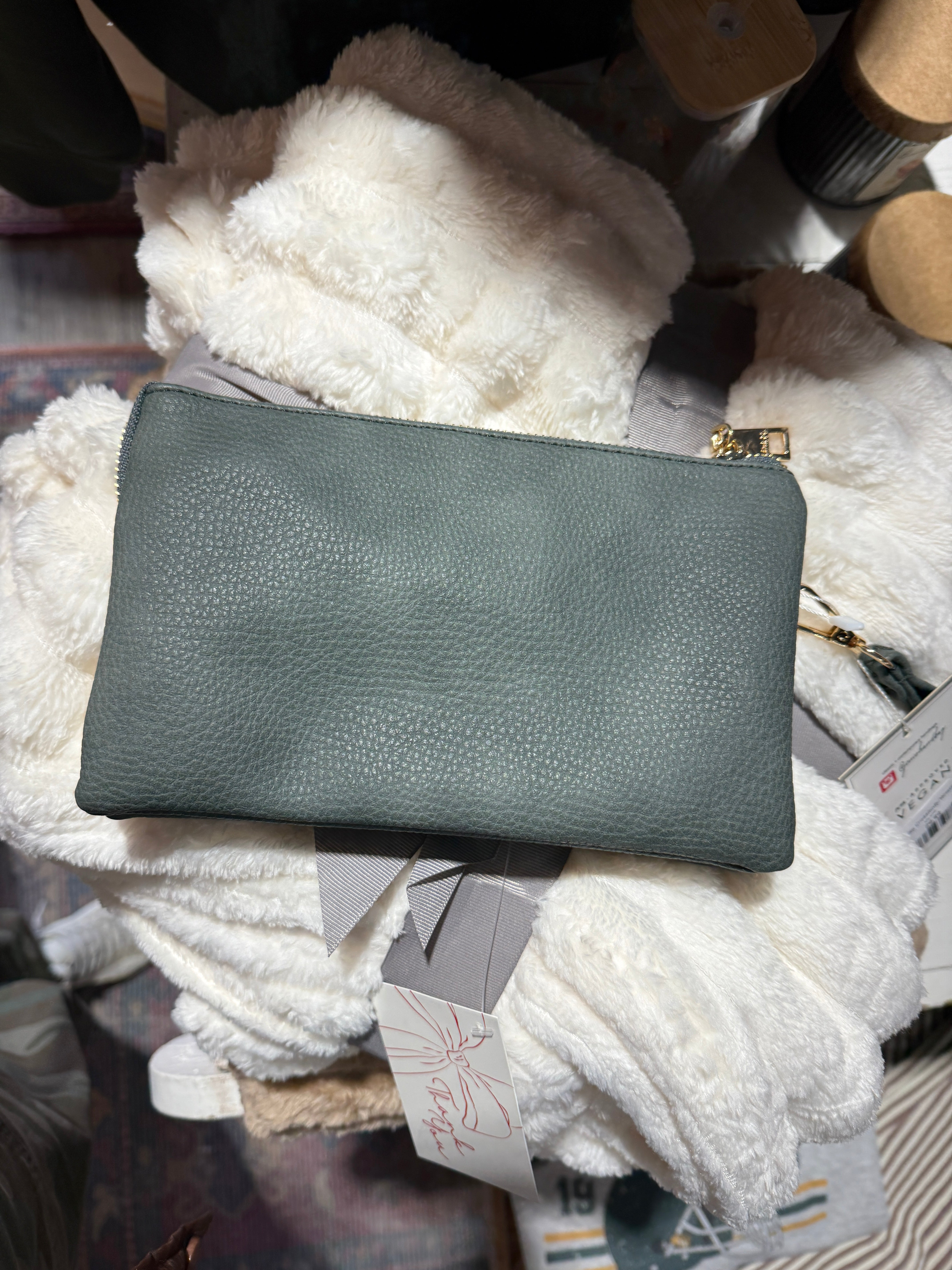 Riley Crossbody/Wristlet