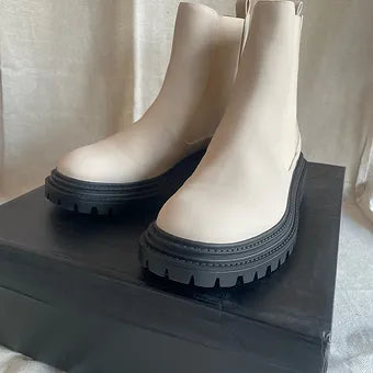 Nell Chelsea Boot